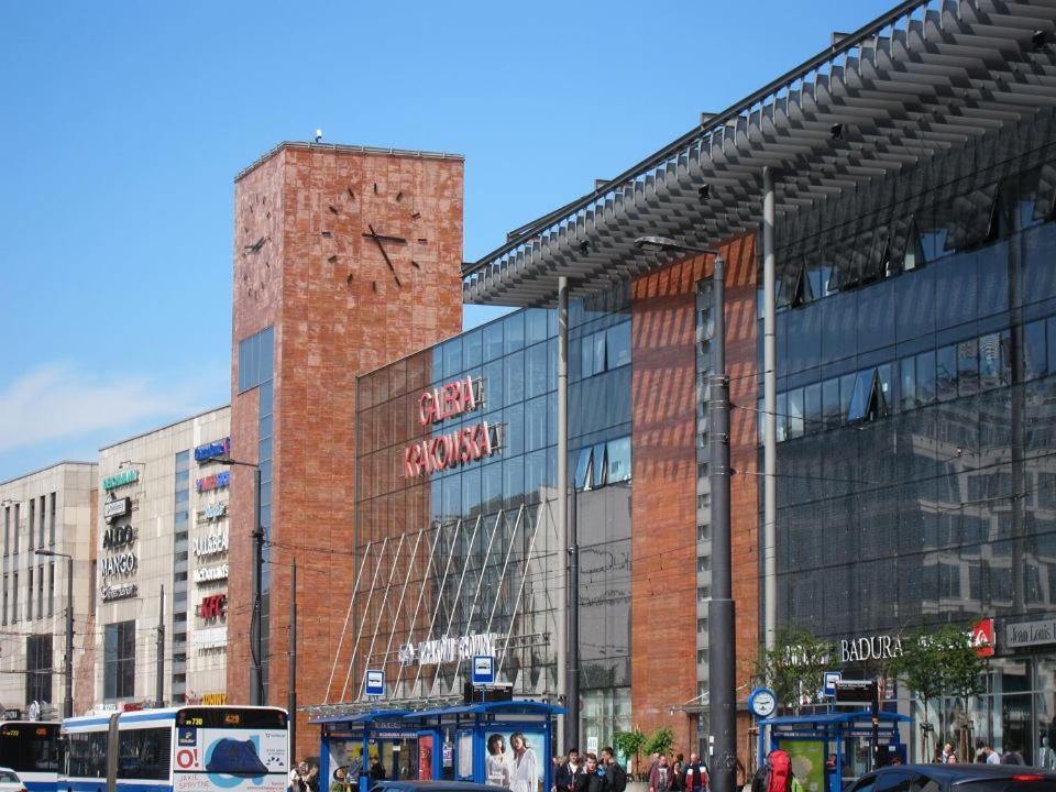 Attractive Apartment Oldtown Near Thetrain Station Cracovie Extérieur photo