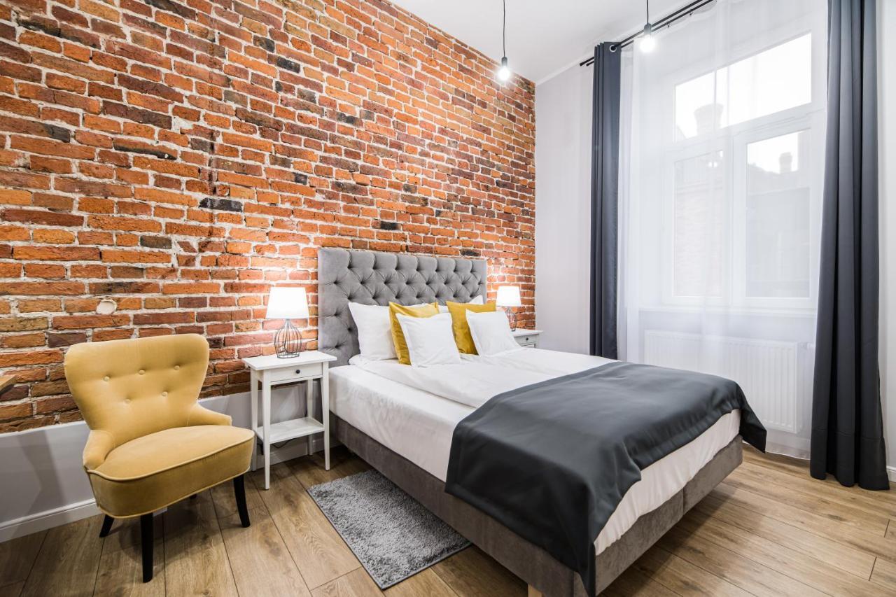 Attractive Apartment Oldtown Near Thetrain Station Cracovie Extérieur photo